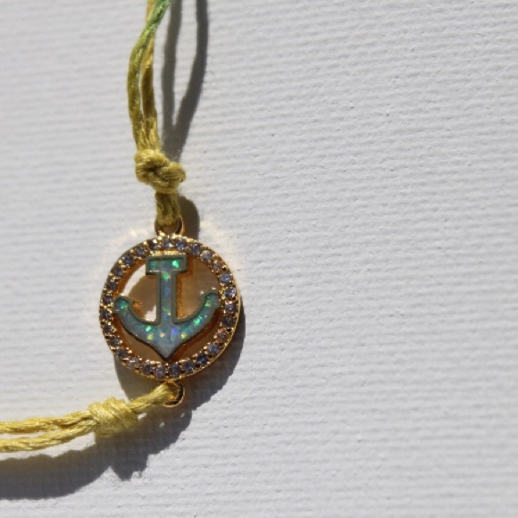 Gold with Holographic-Filled Anchor Charm Bracelet - Picture 3 of 3